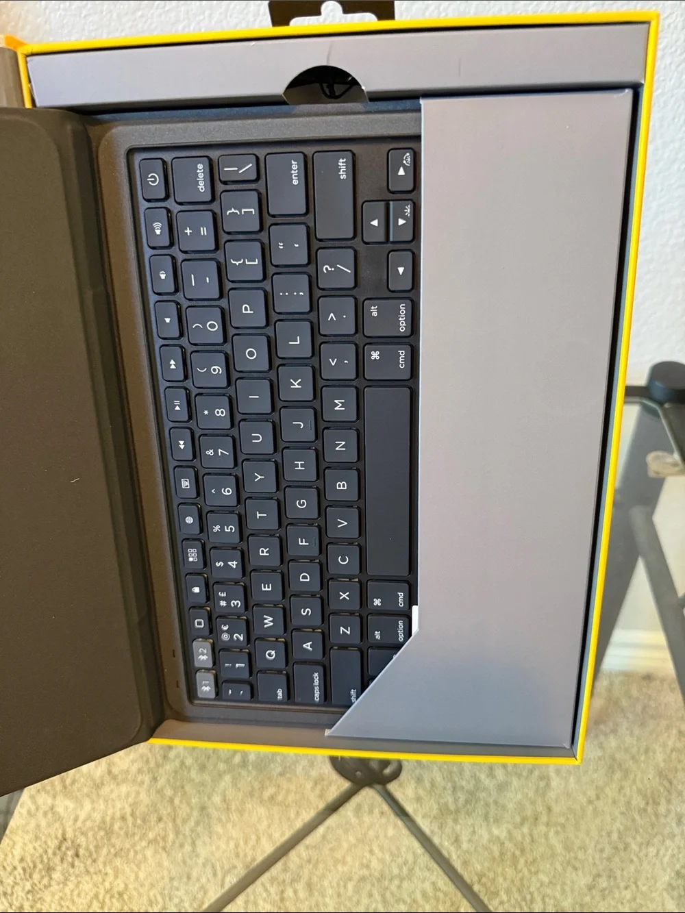 Zagg Rugged Messenger Wireless Keyboard and Durable Case - Black